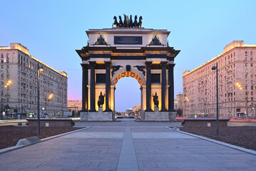 Fototapeta na wymiar Triumphal Arch of Moscow at night.