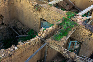 Fototapeta na wymiar top view of the ruins of the buildings of the uninhabited village of Gamsutl in Dagestan