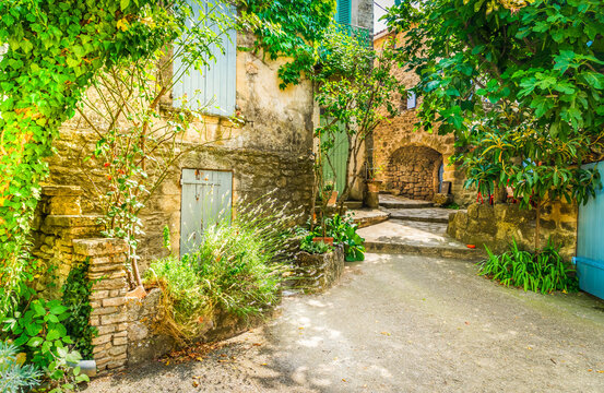 Fototapeta beautiful old town of Provence