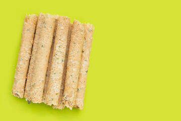 Crispy egg rolls with seaweed