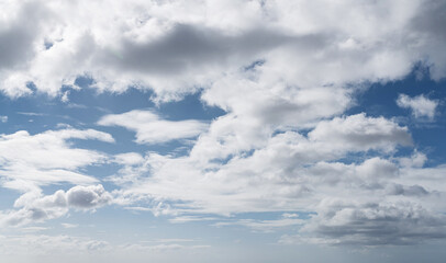 Obraz premium beautiful blue sky with clouds on summer day, sky replacement background