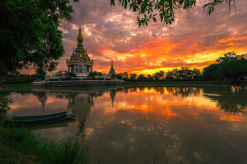 Fototapeta premium Wat Thung Setthi is one of the most beautiful sculptures in Thailand, Tambon Phra Lap, Amphoe Mueang Khon Kaen, Changwat Khon Kaen, Thailand.