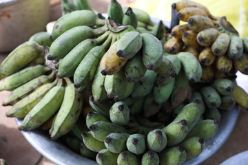 Fresh Bananas in Indain street market shop for sale	
