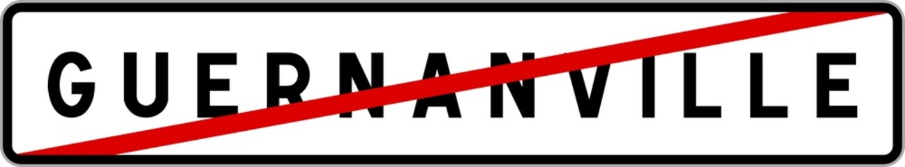 Obraz premium Panneau sortie ville agglomération Guernanville / Town exit sign Guernanville