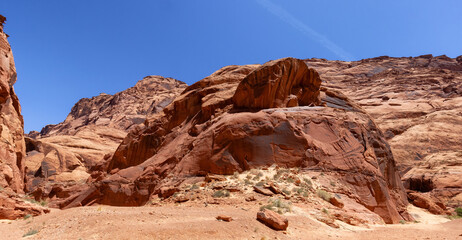 Fototapeta premium Red Rock Mountains in Glen Canyon, Arizona, United States of America. American Mountain Nature Landscape Background. Sunny Morning. Panorama