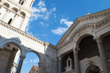 Obraz premium Roman architecture in Split, Croatia, famous Peristil and Diocletian palace, touristic travel destination