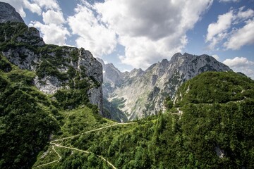 Fototapeta na wymiar Wunderbare Berglandschaft in Bayern