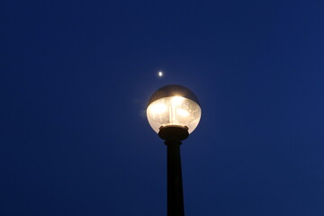 Fototapeta na wymiar Lantern - a device for lighting the street at night