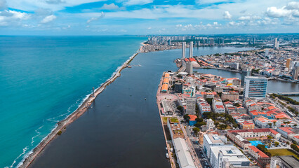 Recife Antigo Pernambuco Marco Zero Centro Histórico Porto Mar Rio Água Canais Pontes Prédios Paisagem Urbana Coral Praça Rio Branco Parque Esculturas Brennand