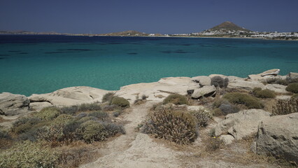 Wunderschöner Platz am Meer im Sommer