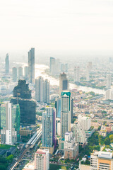 Fototapeta na wymiar Beautiful cityscape with architecture and building in Bangkok Thailand