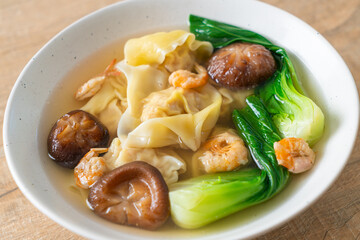 pork dumpling soup with shrimps and vegetable