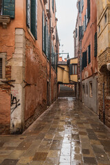 Fototapeta na wymiar View of a Typical Venice Calle, Veneto, Italy, Europe, World Heritage Site