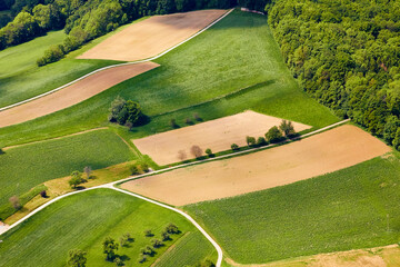 Luftaufnahmen im Frühling über Deutschland aus einem Kleinflugzeug