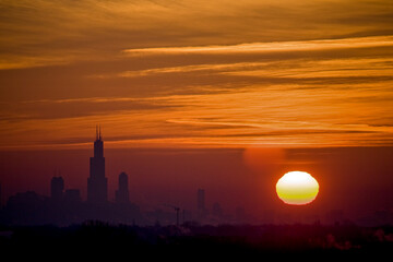 Fototapeta premium Ciryscape of Chicago downtown on sunset. Colored sky