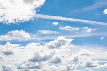 Wolkenhimmel im Sommer