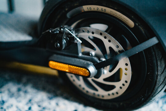 E-Scooter, E Scooter, Scooter, Rad, Bremse, Scheibenbremse, Roller, E-Roller, E-Mobilit&auml;t, Elektroroller