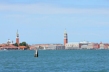 Fototapeta premium Cityview of VENICE Island in northern Italy without people and no Boats