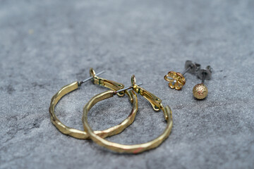 ピアス