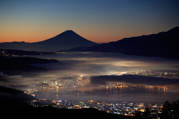 諏訪湖と富士山
