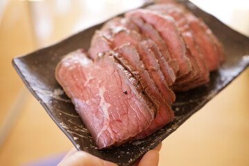 低温調理で作ったローストビーフのカット2