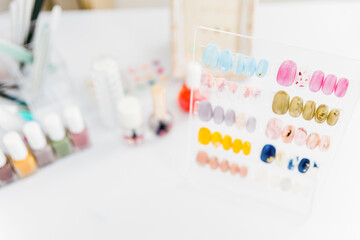 ネイルチップとネイルケア用品
