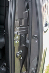 Sliding door hinge on a modern MPV