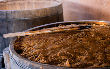 Proceso del mezcal, agave espadín cocido.