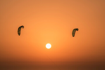SAILS AND SUN: when you need to be light and free (Erice Marina Trapani)