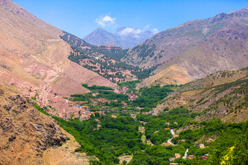 Fototapeta na wymiar The beautiful valley of Imlil between the atlas mountains in Morocco