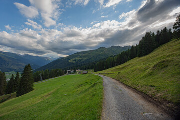 Obraz premium mountain road in the mountains