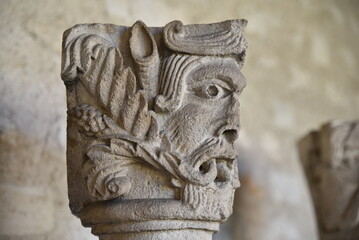 Chapiteau historié à Vienne. France