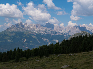 Fototapeta na wymiar the mountains seen from Alpe di Lusia in val di Fassa-trentino,Italy