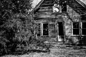 abandoned farmhouse