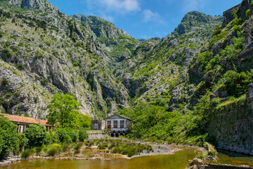 Fototapeta na wymiar Scenic mountains rise above historic Old Town Kotor Montenegro