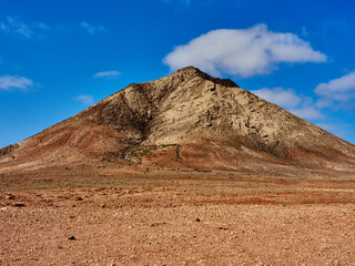Volcán y montañas de Fuerteventura