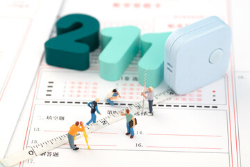 Miniature creativity, strive hard to get admitted to 211 colleges and Universities