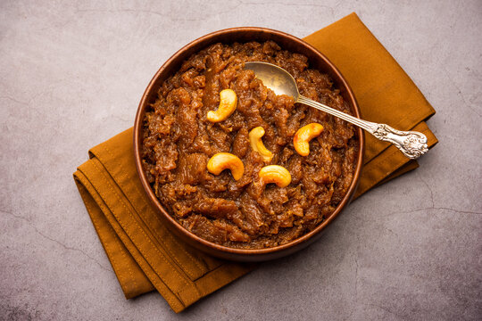 Kashi halwa or kasi halva is one of the classic and traditional dessert of Karnataka made using Ash Gourd or white pumpkin or kaddu