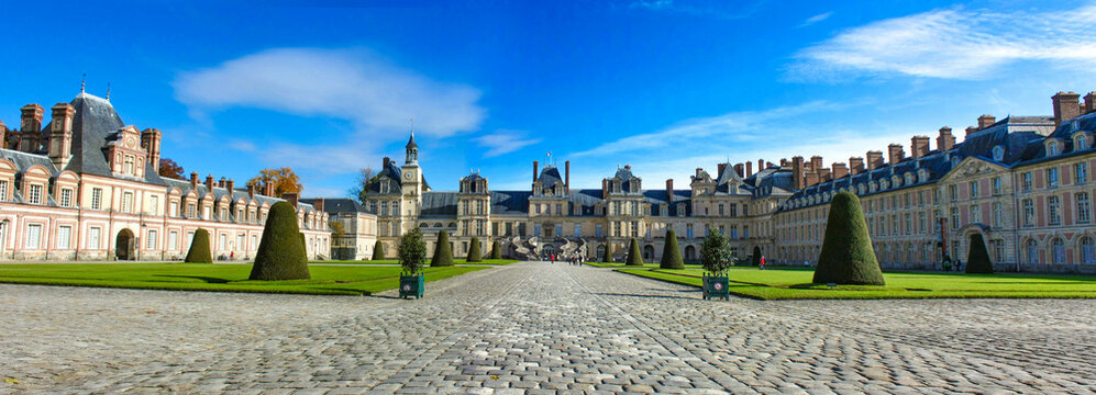 Ch&acirc;teau de Fontainebleau / France