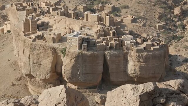 Panorama of Haid Al-Jazil, an incredible village in Wadi Doan, Hadramaut, Yemen