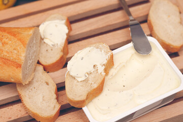 Sandwich with white bread