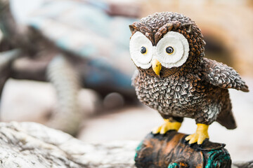 The statue animal is used to decorate the garden to be beautiful and natural.