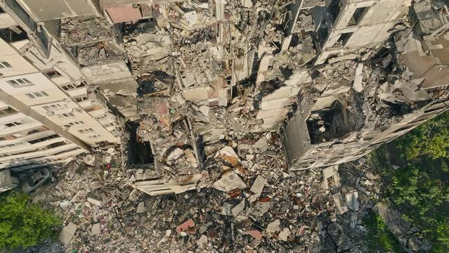 War city house riun destruction ukraine kharkiv conflict street danger aerial