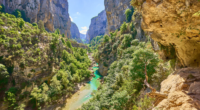 Hiking on the Trail "Sentier de l'Imbut" in the Verdon Canyon in Provence - France