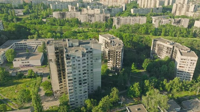 War city house riun destruction ukraine kharkiv conflict street danger aerial