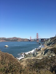 Golden Gate Bridge on clear day