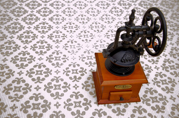 Fototapeta premium Old coffee grinder 