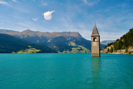 Reschenpass Kirche