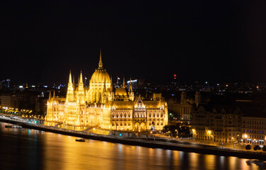 Fototapeta na wymiar hungary Budapest twilight at Danube River with lit up Hungarian Parliament building