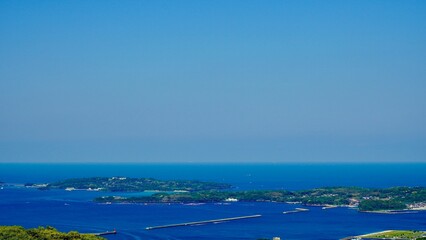 Fototapeta na wymiar 韓国展望所から見える海と遠くの釜山の影